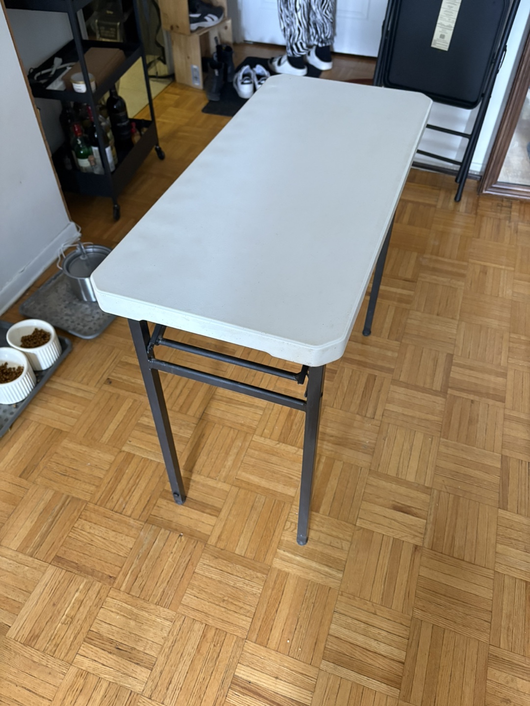 Foldable Table - Portable and Convenient