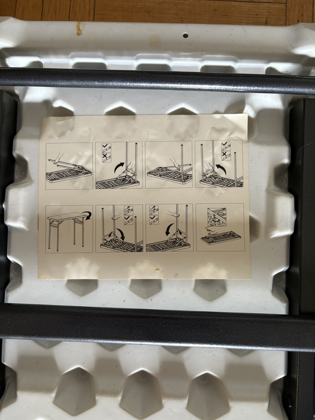 Foldable Table - Portable and Convenient - photo 2