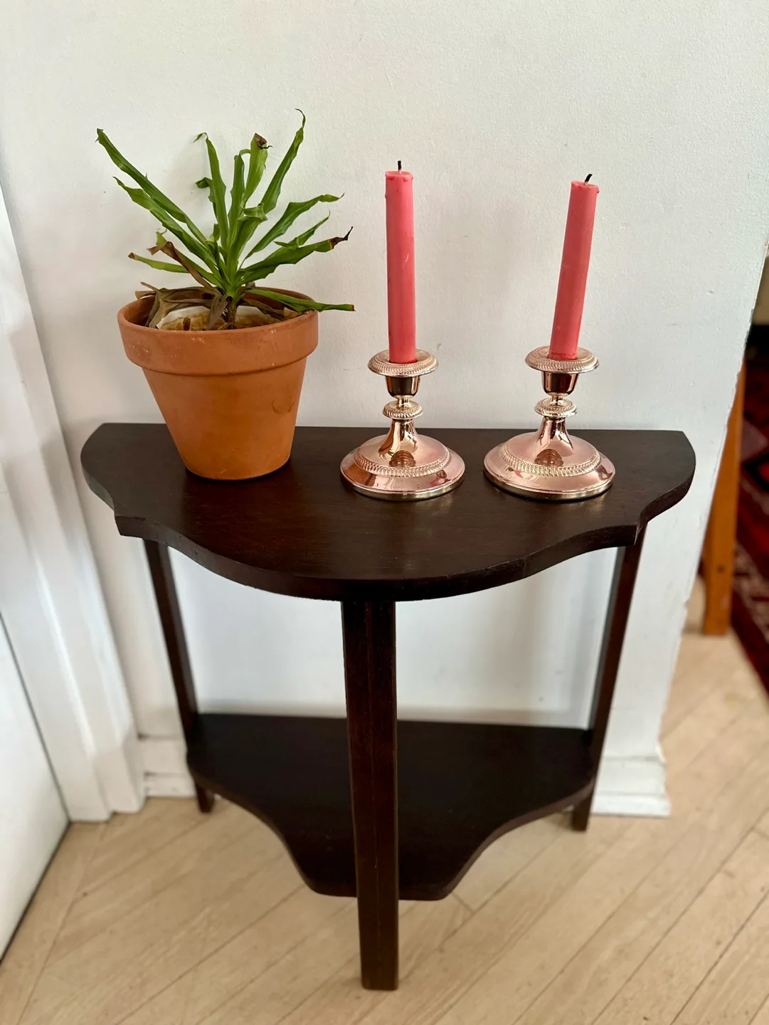 Demi-Lune Accent Table 🤎 thumbnail