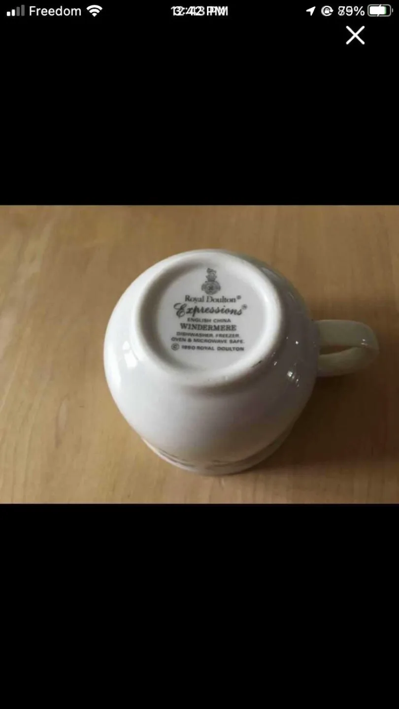 Royal Doulton Mugs image indicator(3)
