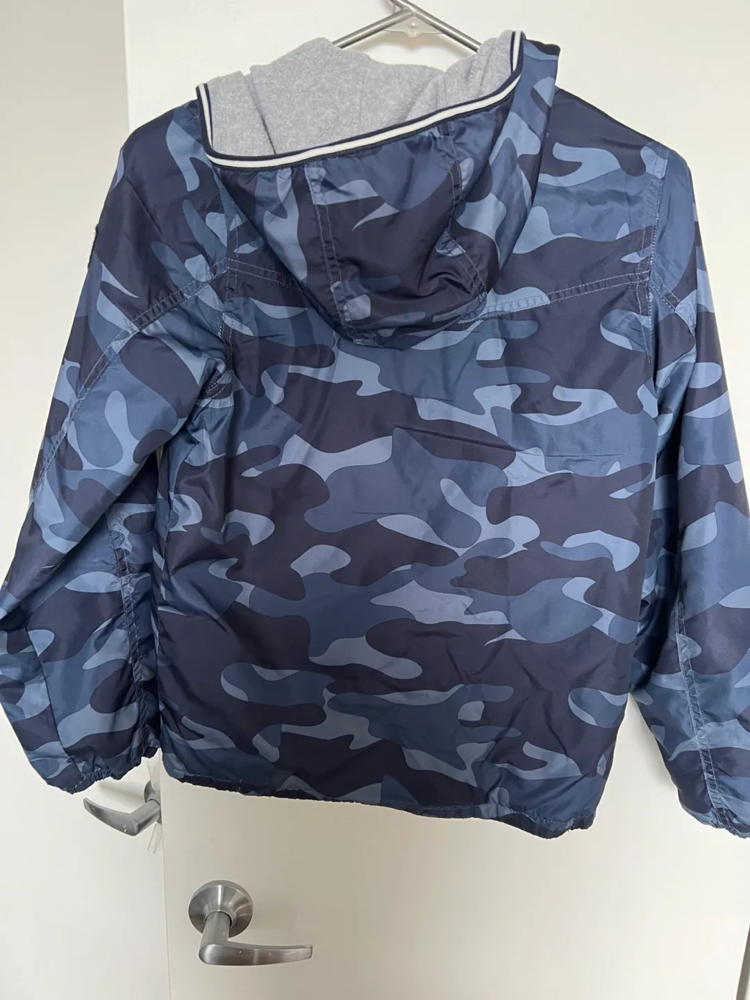 OshKosh B'gosh Boys' Size 12 Camo Jacket image indicator(2)