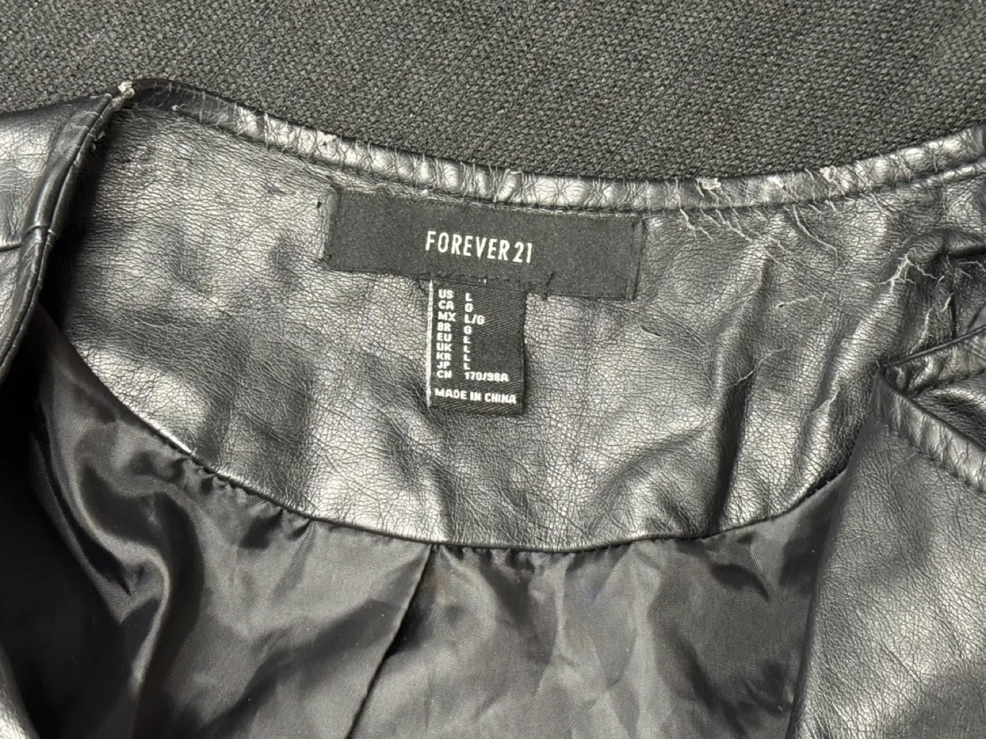 Forever 21 black faux leather jacket size large image indicator(3)