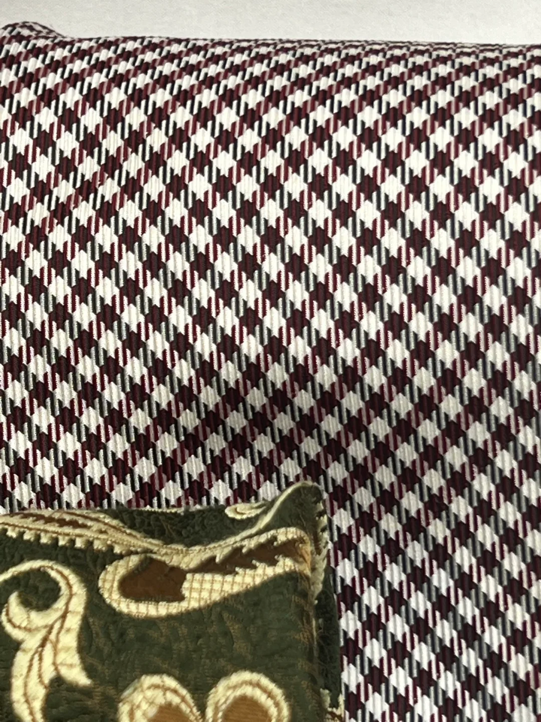 Ten Vintage Men's Neckties - Assorted Colours and Patterns image indicator(6)