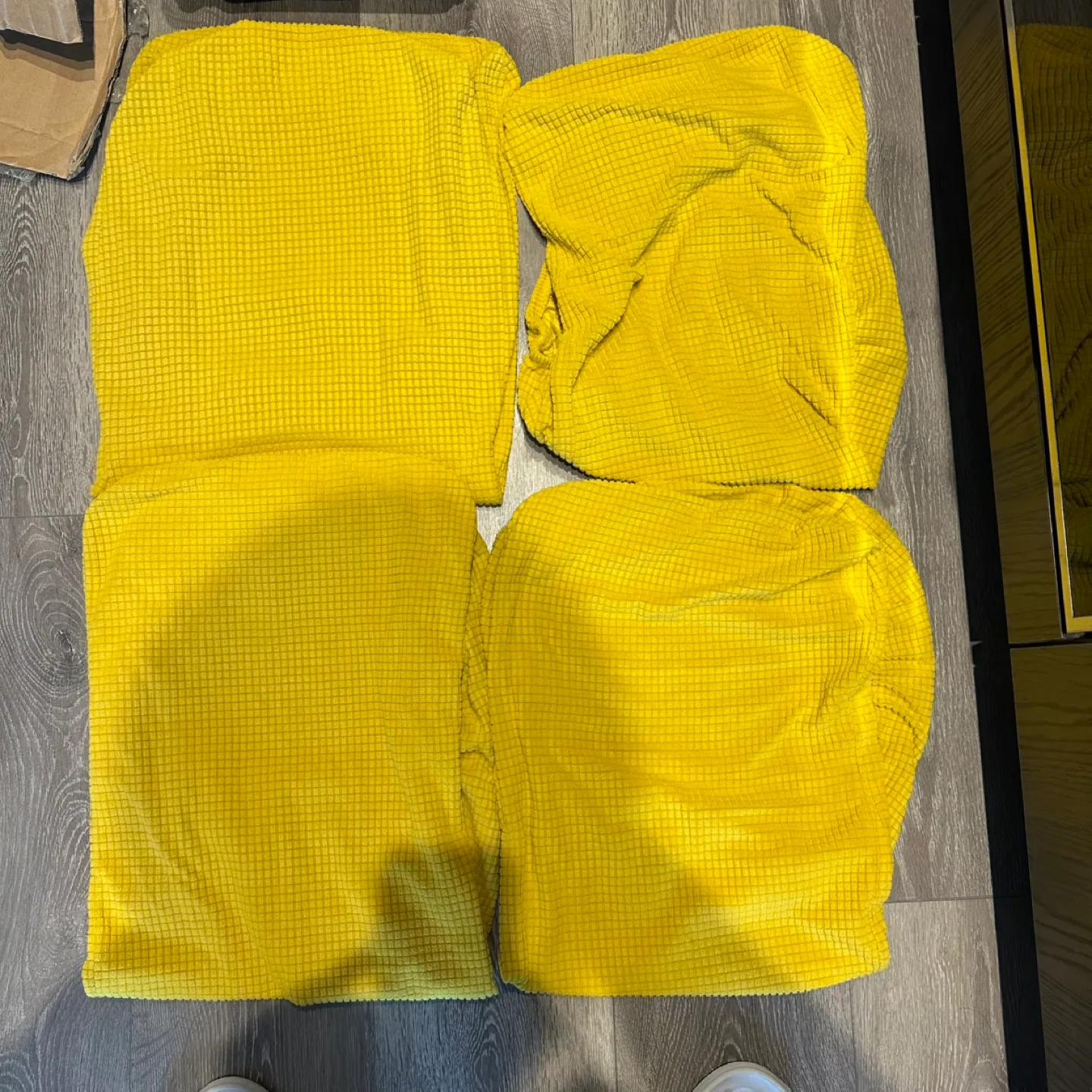 Sofa & 4 chair cover image indicator(3)