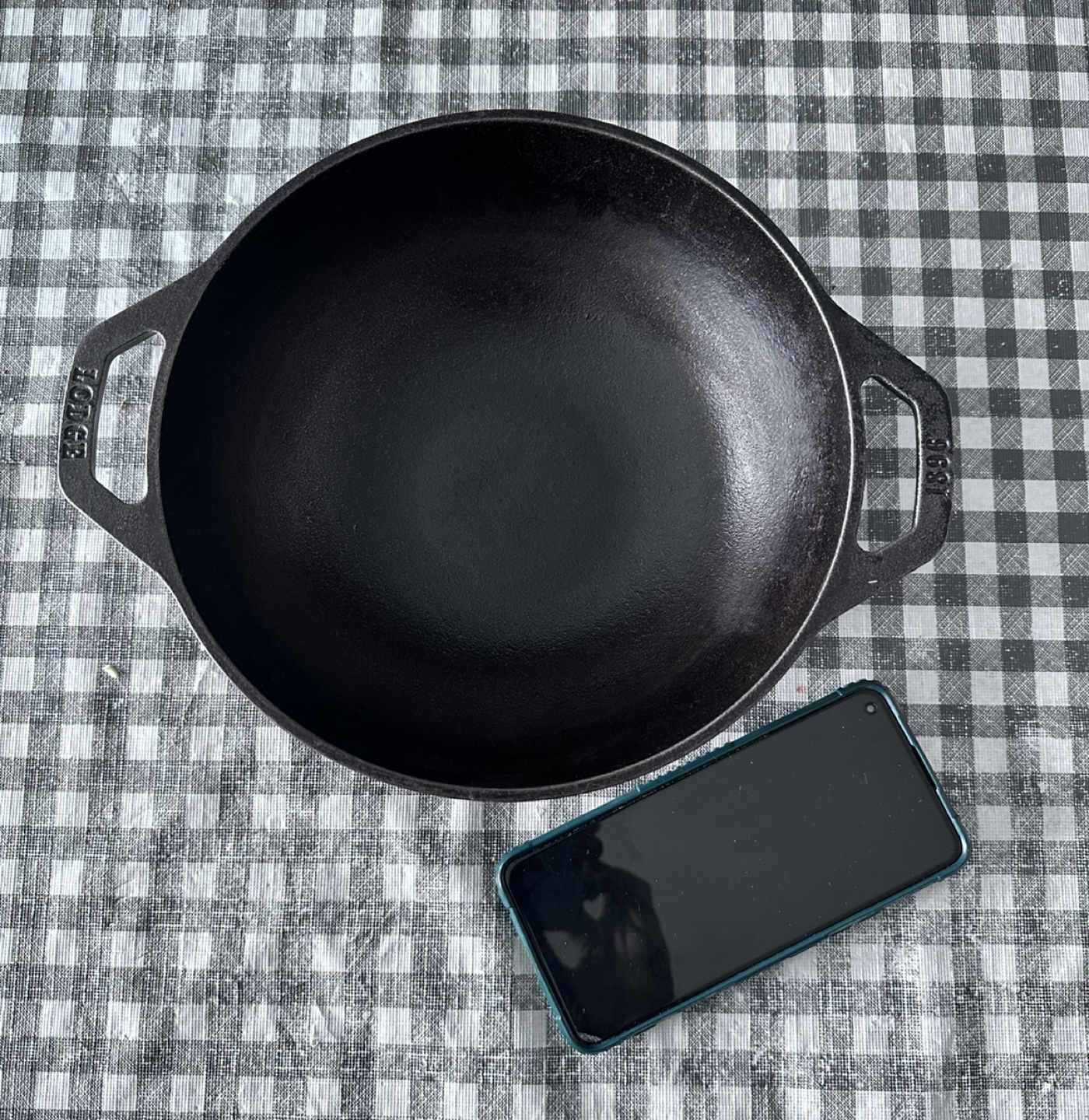 Lodge Cast Iron Wok Pan