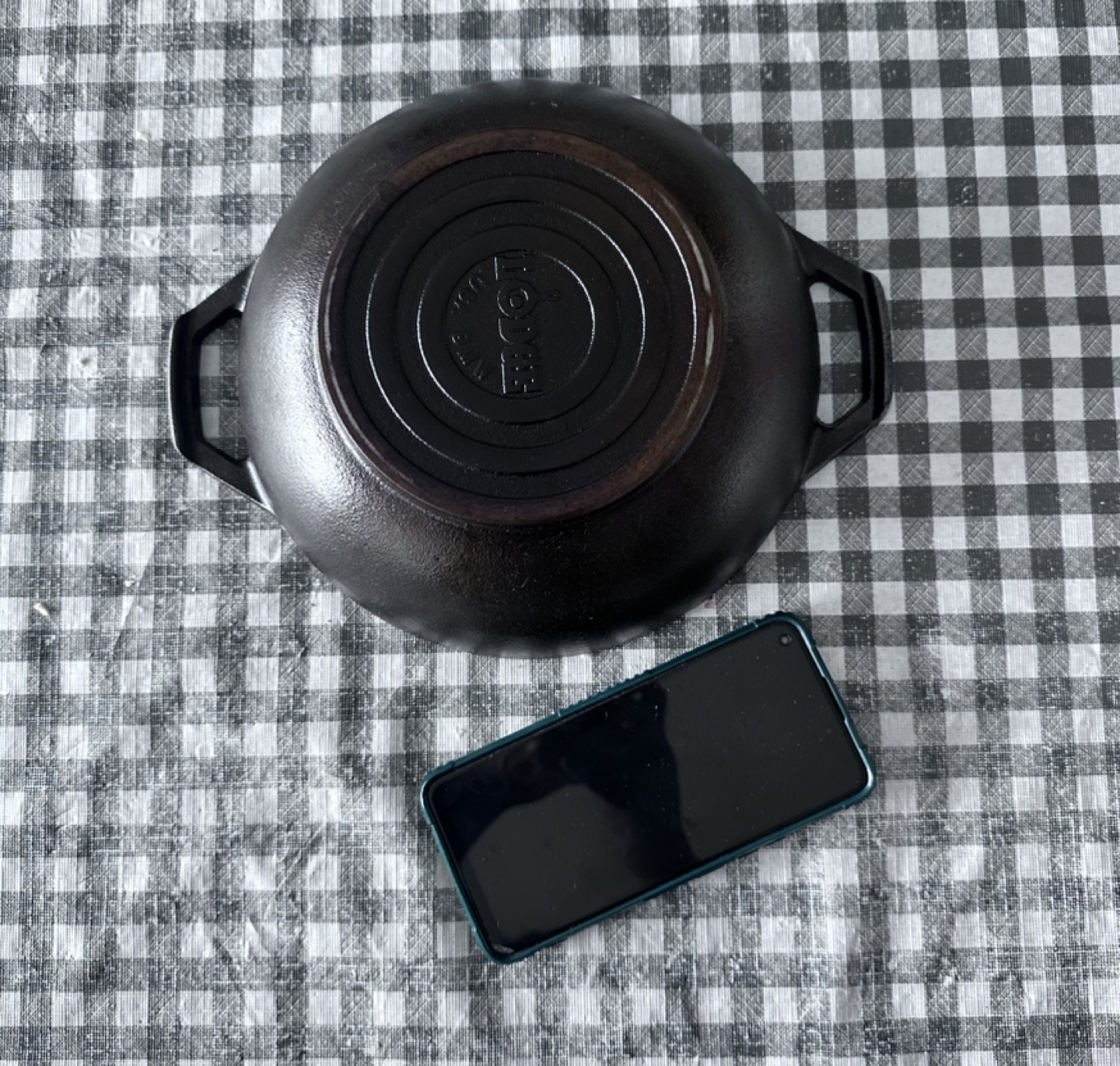 Lodge Cast Iron Wok Pan - photo 2