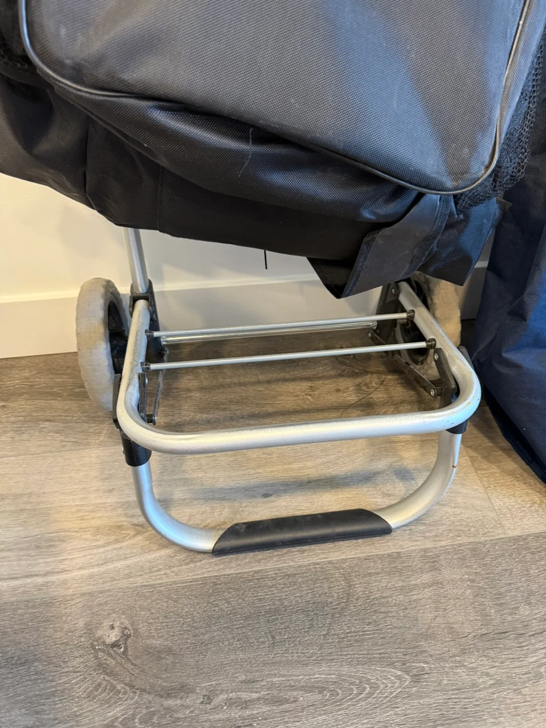 Shopping Cart & Laundry Bag for Sale image indicator(2)