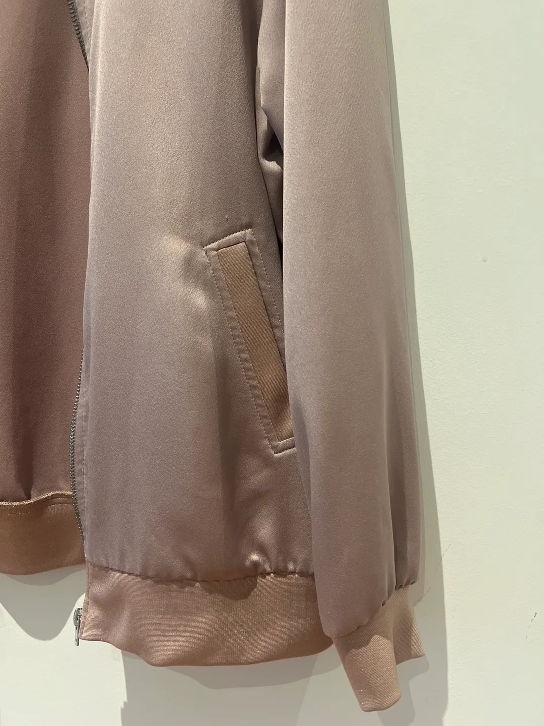 Topshop Satin Bomber Jacket - Size 8 image indicator(4)