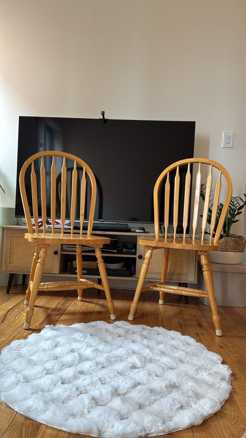 Arrowback dining chair in great condition