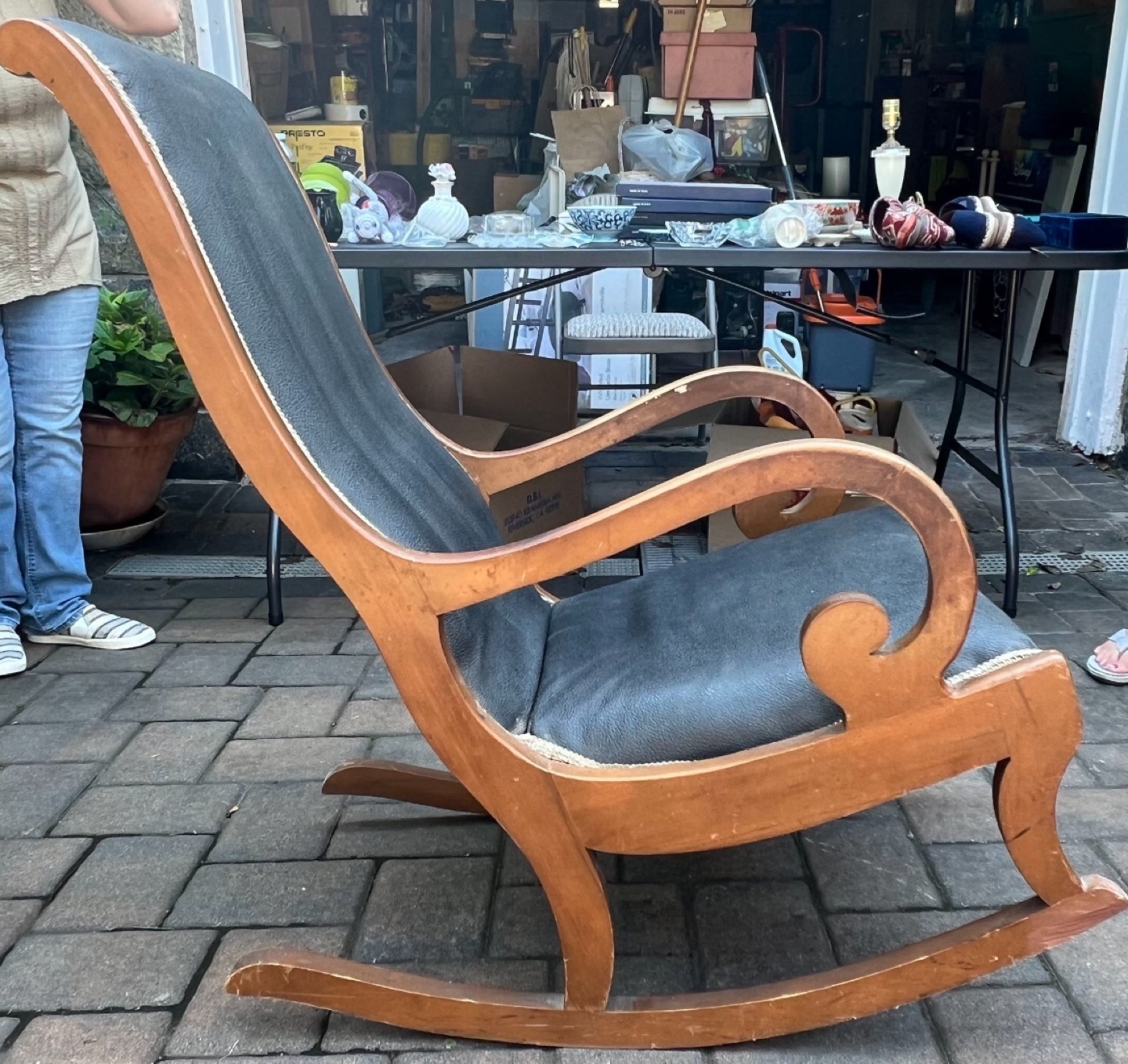 Vintage Wooden Rocking Chair - photo 2