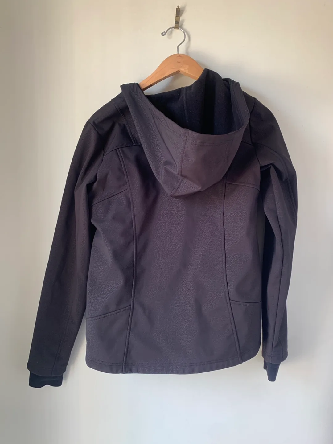 Mondetta Women's Rain Windbreaker image indicator(5)