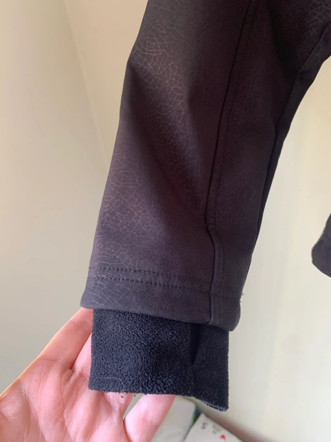 Mondetta Women's Rain Windbreaker image indicator(4)