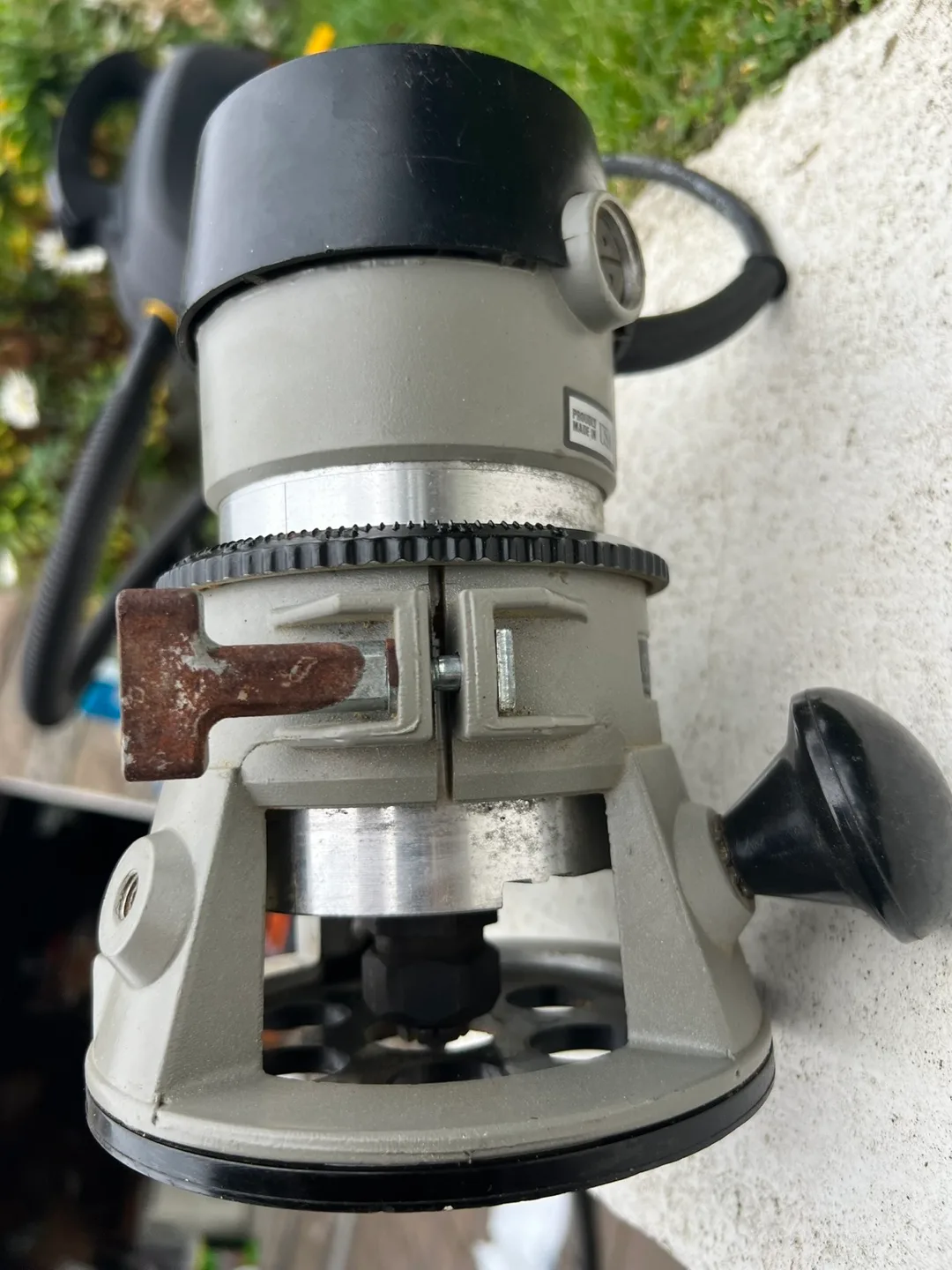 Porter Cable 6912 Heavy Duty Router and 6911 D-Handle Base image indicator(3)