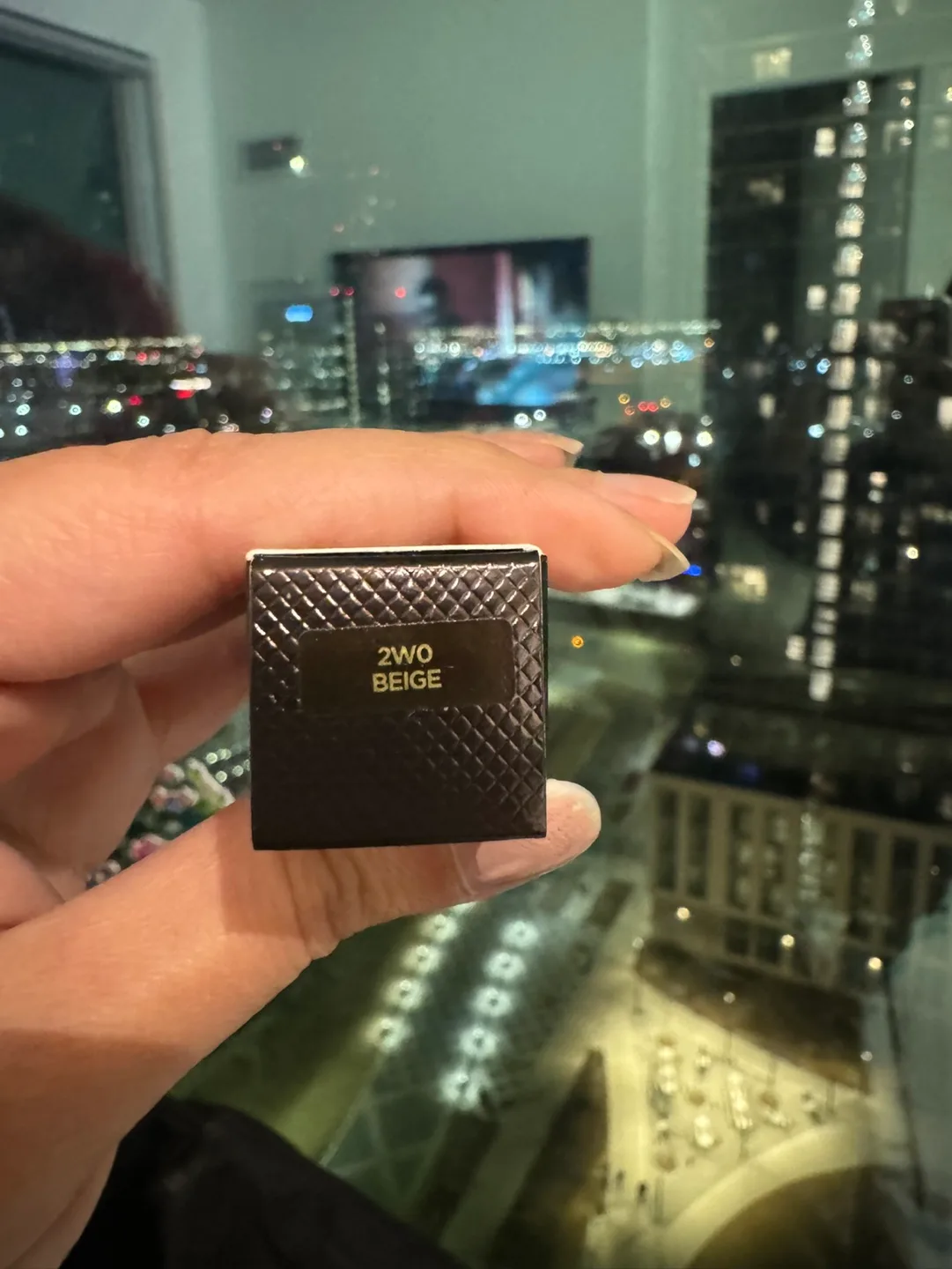 Tom Ford Traceless Soft Matte Concealer 2WO Beige image indicator(5)