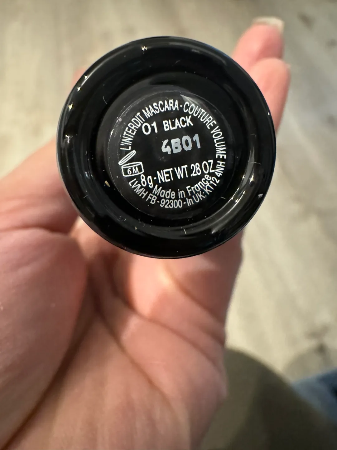 Givenchy L'Interdit Volumizing & Lengthening Mascara Black image indicator(5)