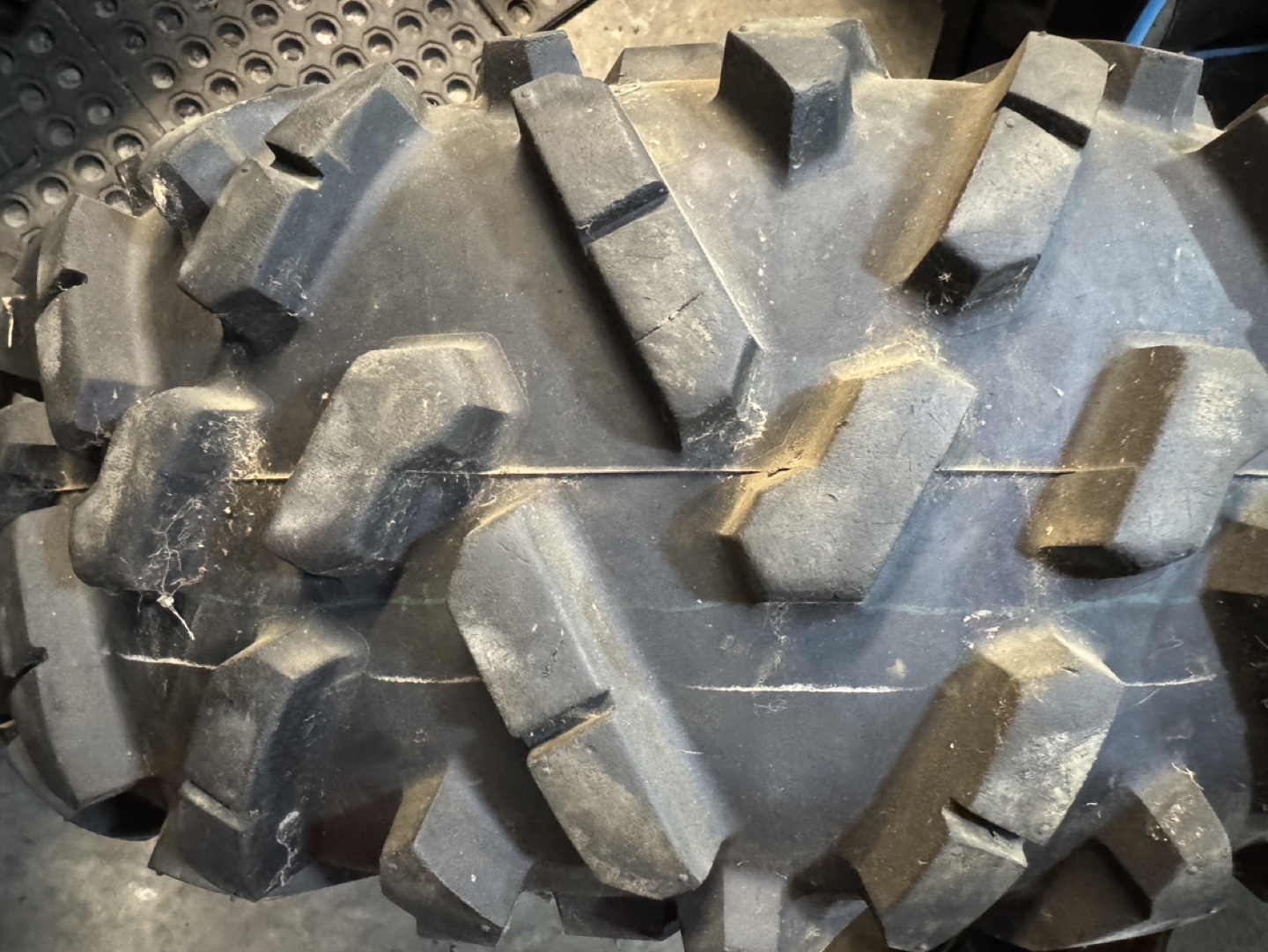 Set of four used 14inch Big Horn  tires - photo 4