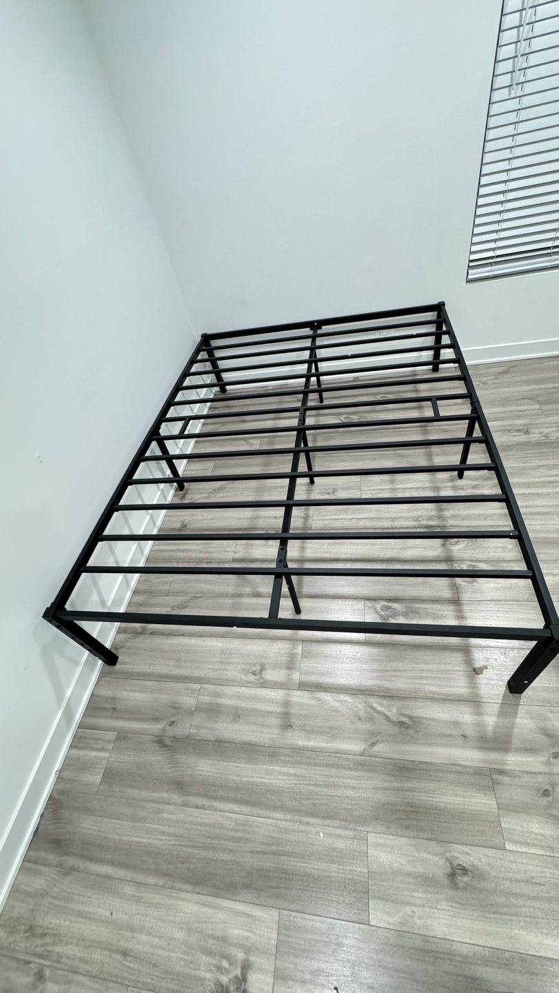 Queen Metal Bed Frame - photo 3