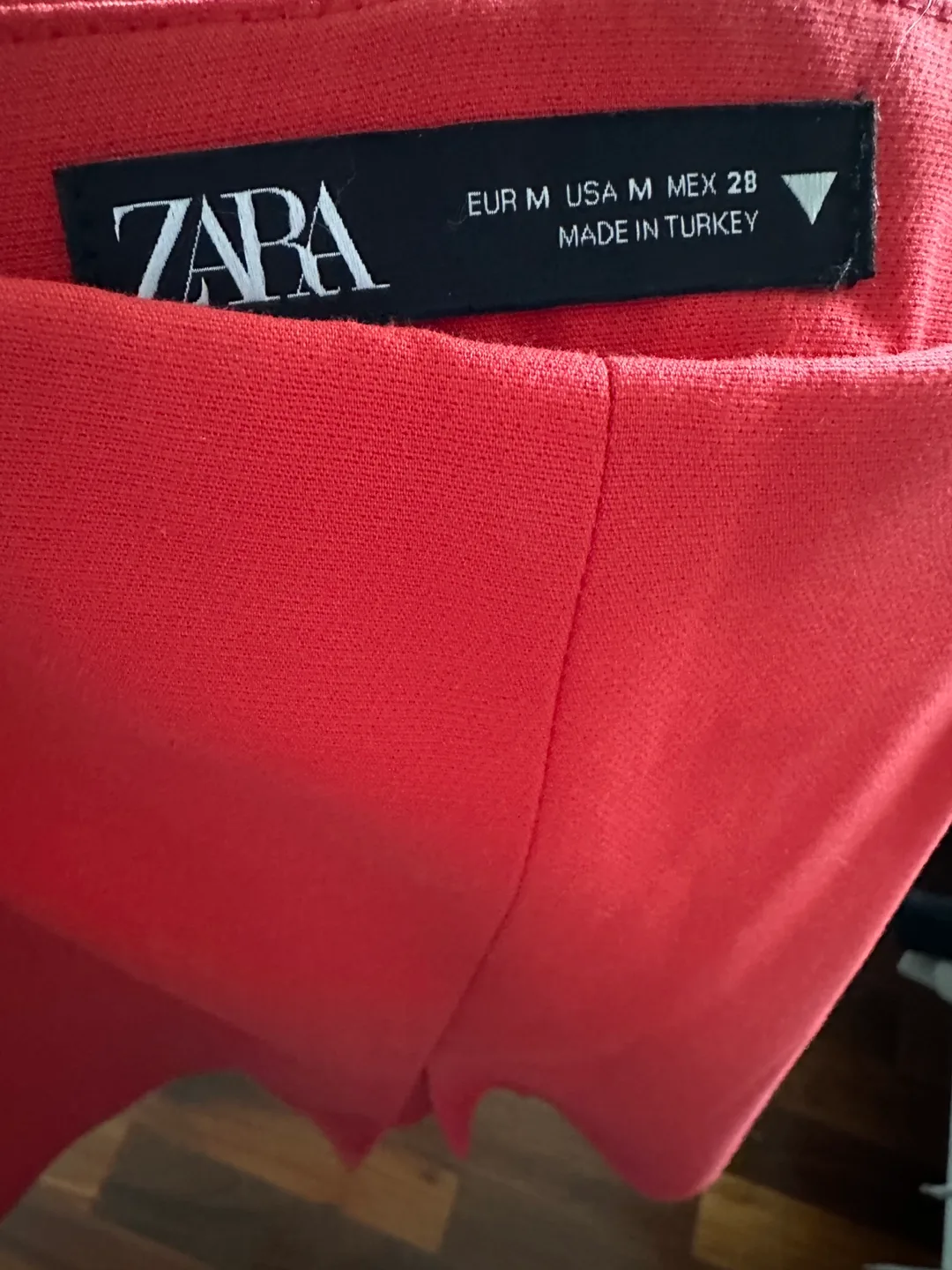Zara Red Skort - Size M image indicator(3)