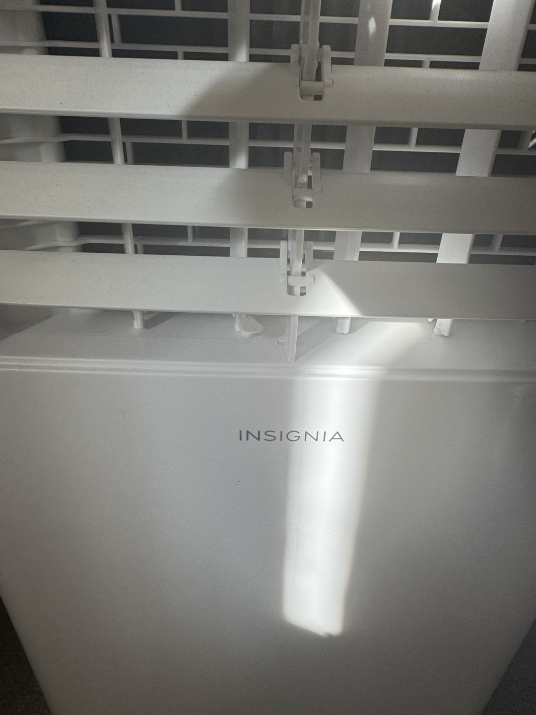 Insignia 14,000 BTU Portable Air Conditioner - photo 3