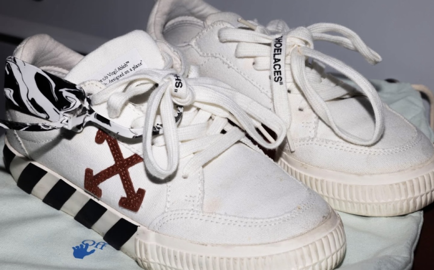 Off-White Low-Top Sneakers - photo 2