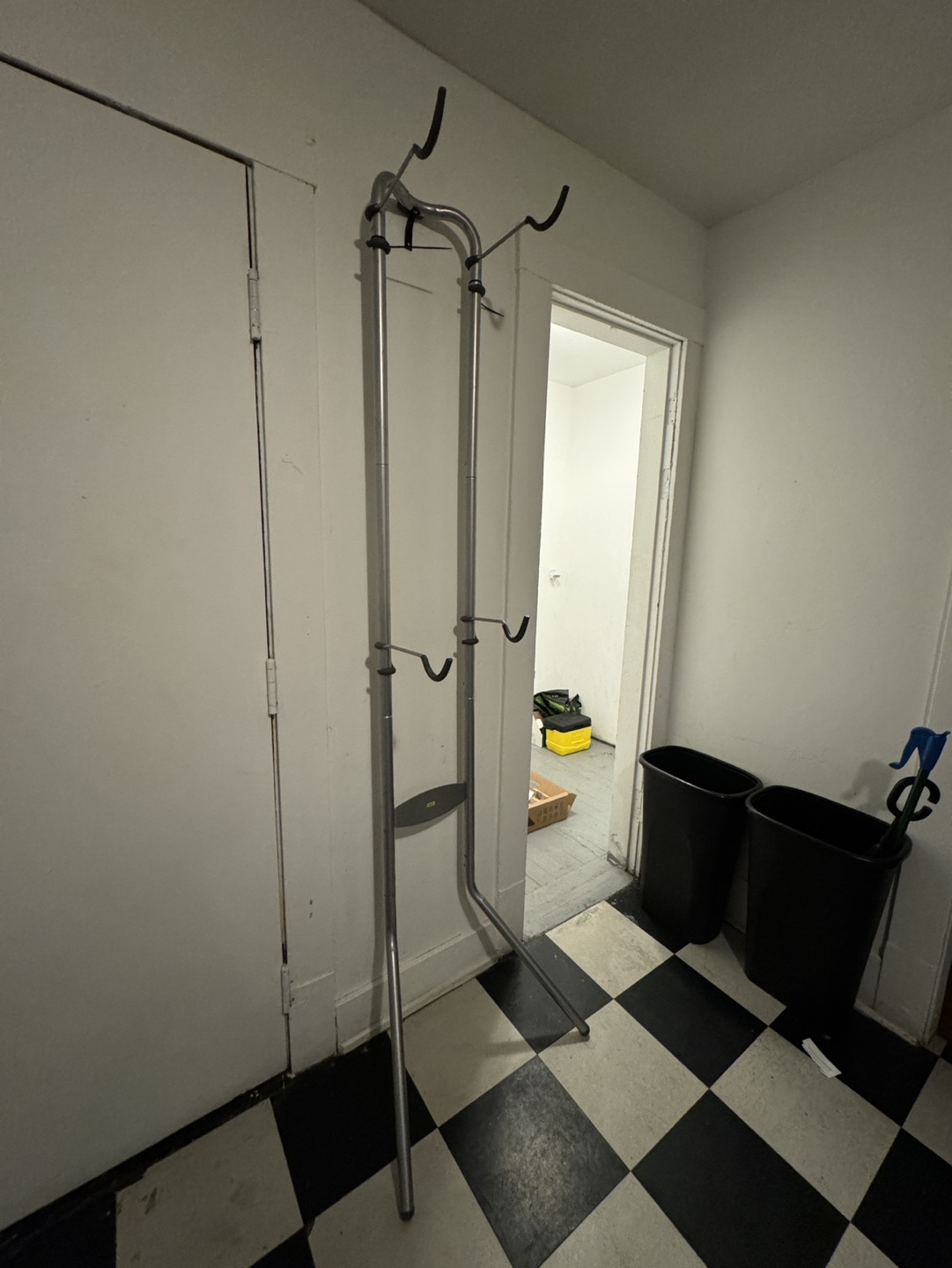 Double Bicycle Wall Rack - photo 2