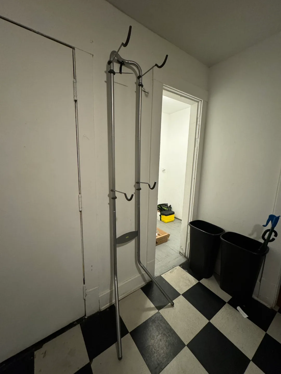 Double Bicycle Wall Rack image indicator(2)