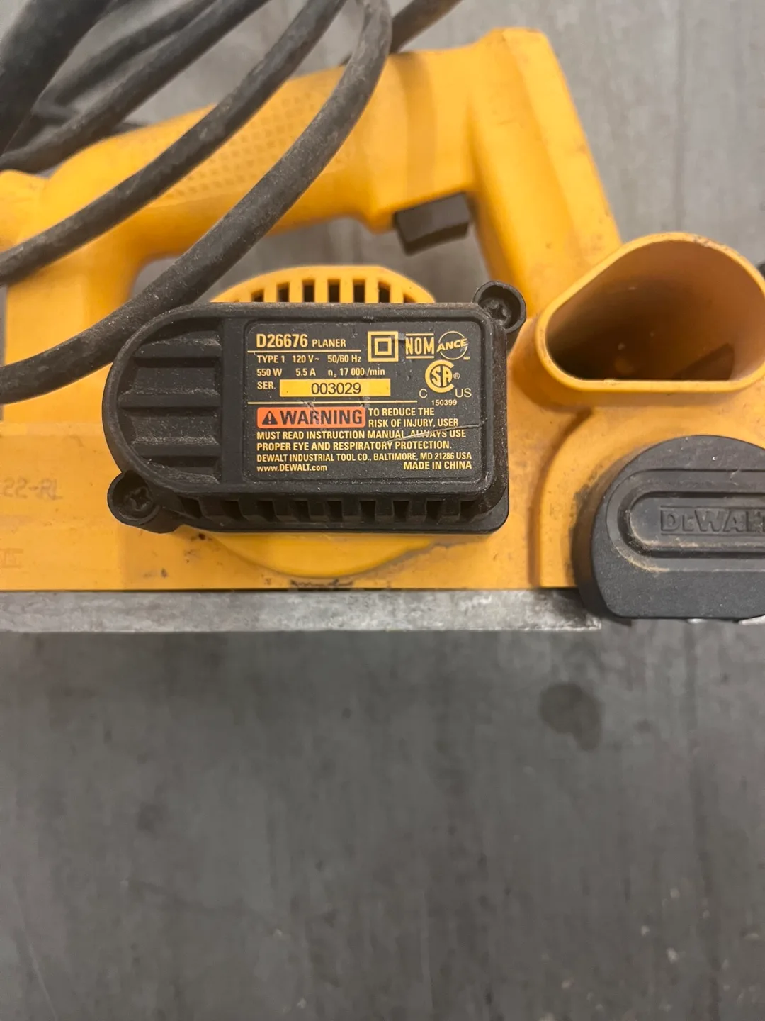 Dewalt 5 1/2-Inch Hand Planer image indicator(3)