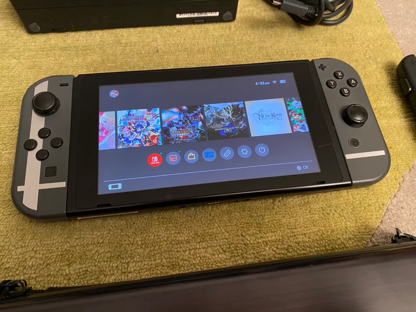 Nintendo Switch Console with 10+ Games image indicator(4)