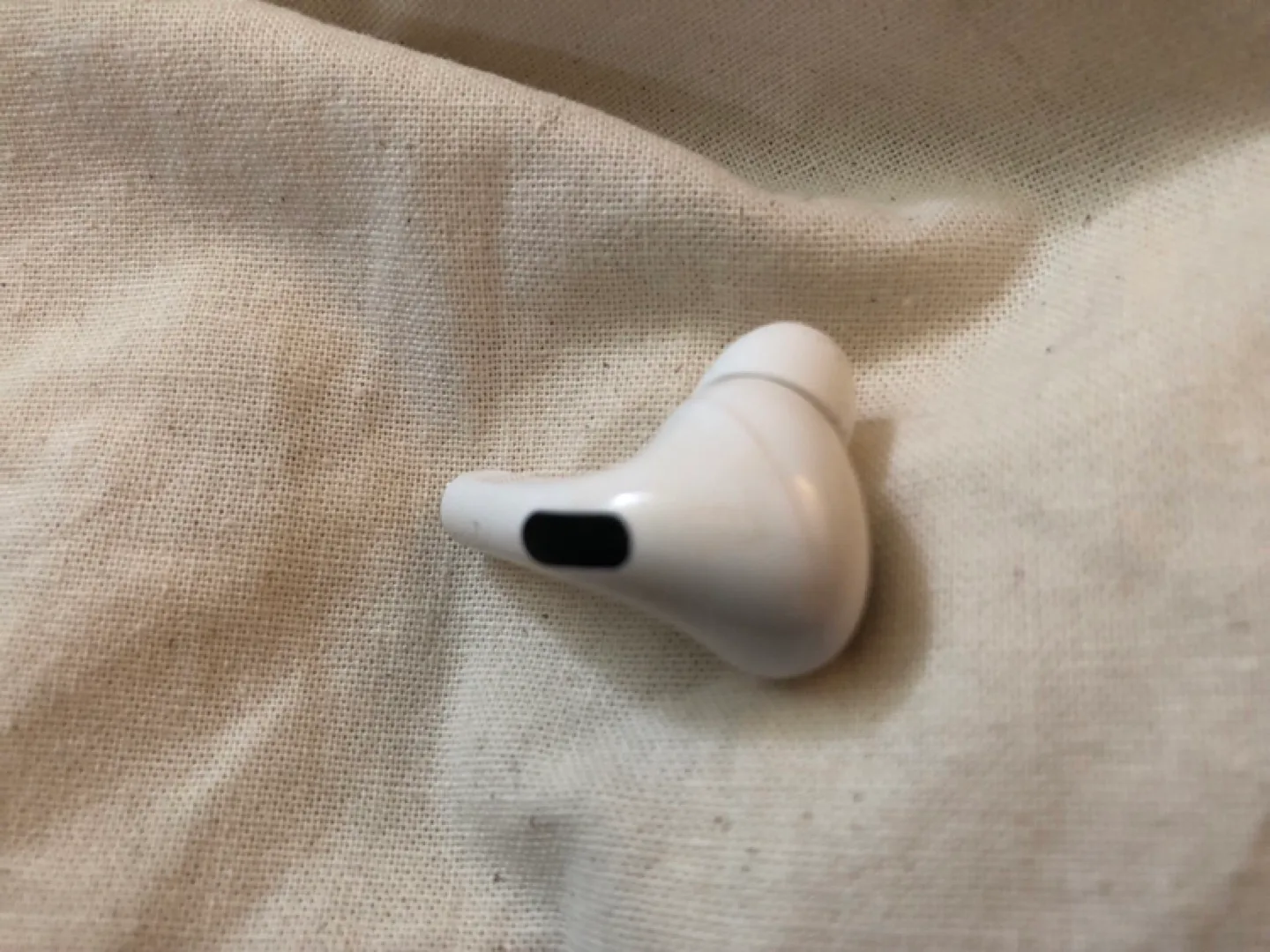Apple AirPods Pro (Single Earbud) LEFT image indicator(3)