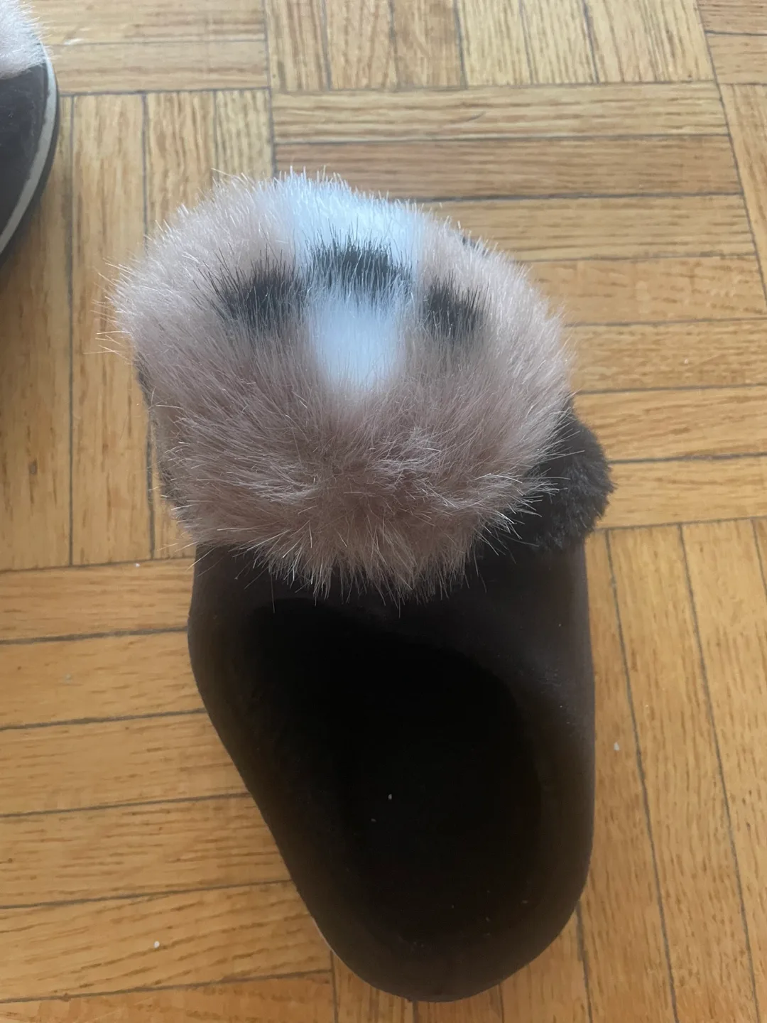 Fuzzy Panda Slippers - Size 32-33 (220 mm) image indicator(4)