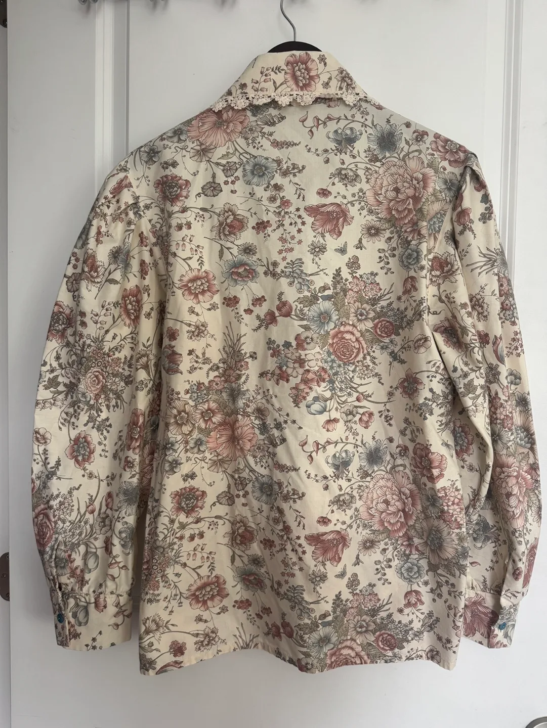 Vintage Jane Langan floral blouse image indicator(4)