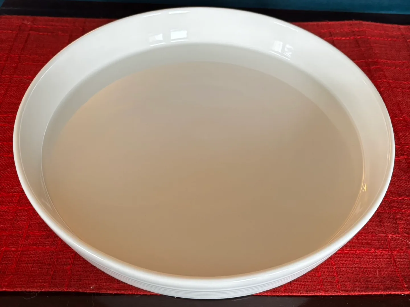 Gordon Ramsay Maze by Royal Doulton 31cm Flan/Quiche Dish image indicator(2)