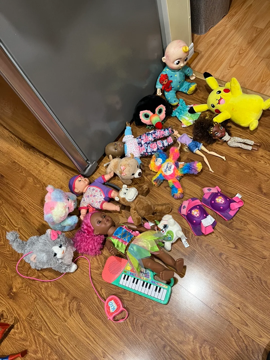 KIDS ASSORTED TOYS image indicator(8)