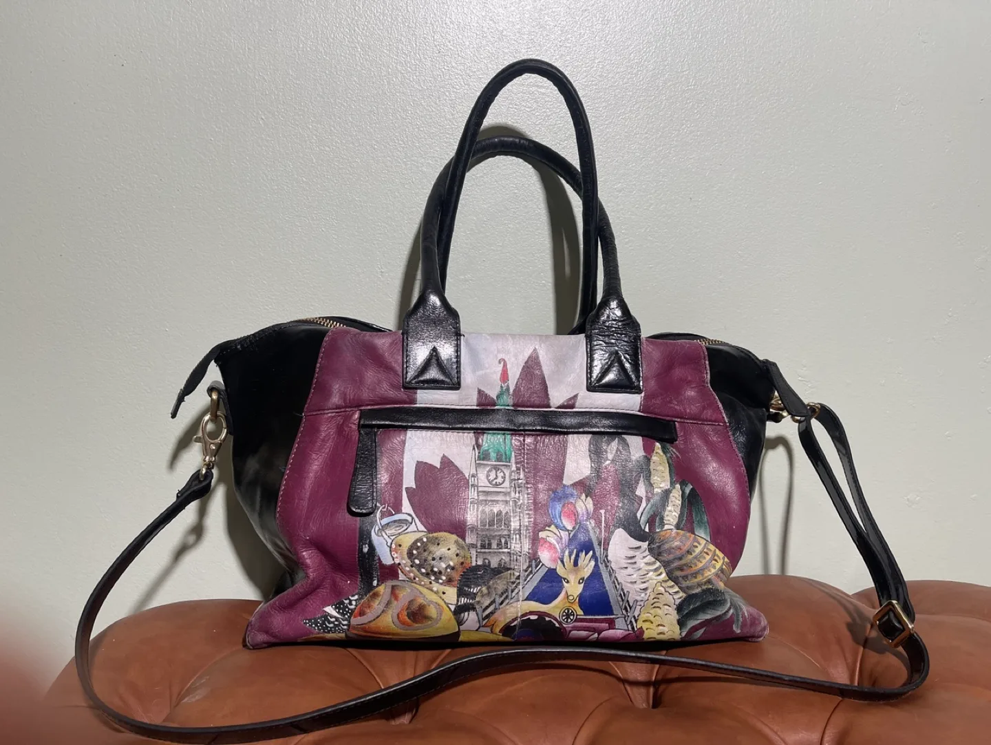 Gorgeous Sharif Hand Painted  Handbag - Canadian Themed Artwork