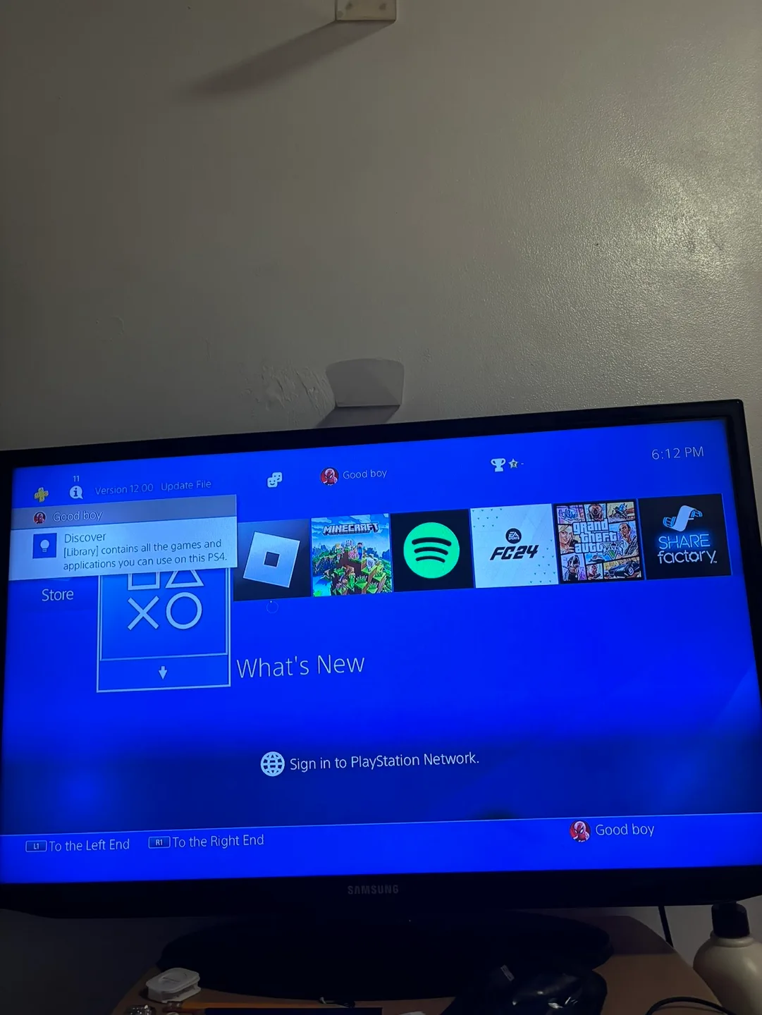 PS4 Gaming Bundle: Console, Controllers & Headset image indicator(3)