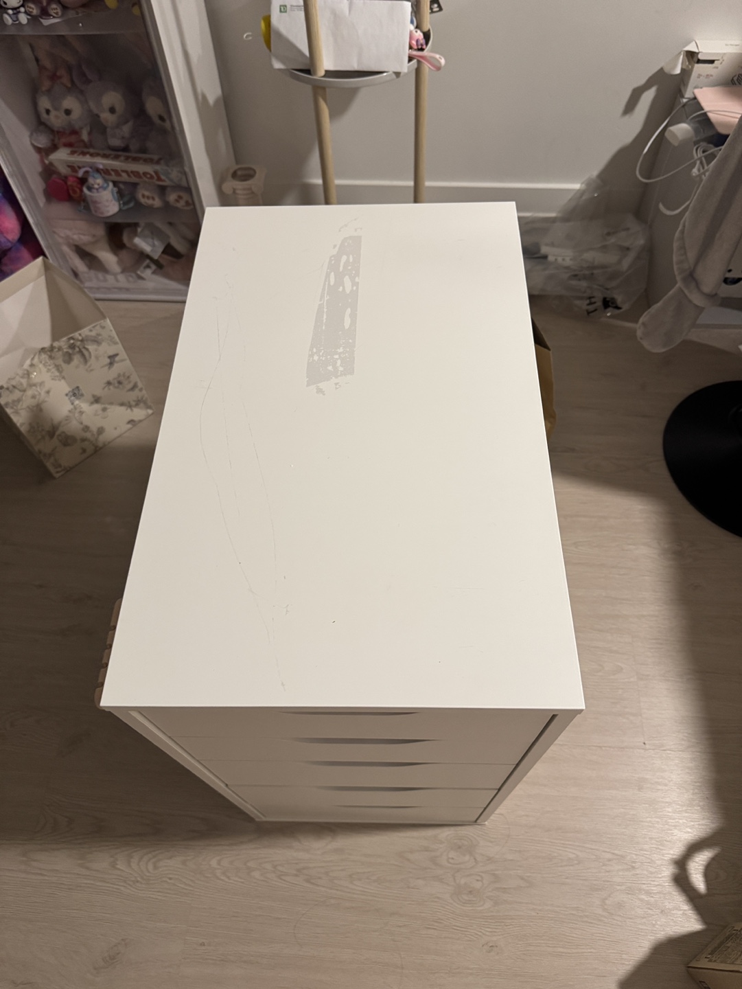 White 5-Drawer Chest of Drawers - photo 2
