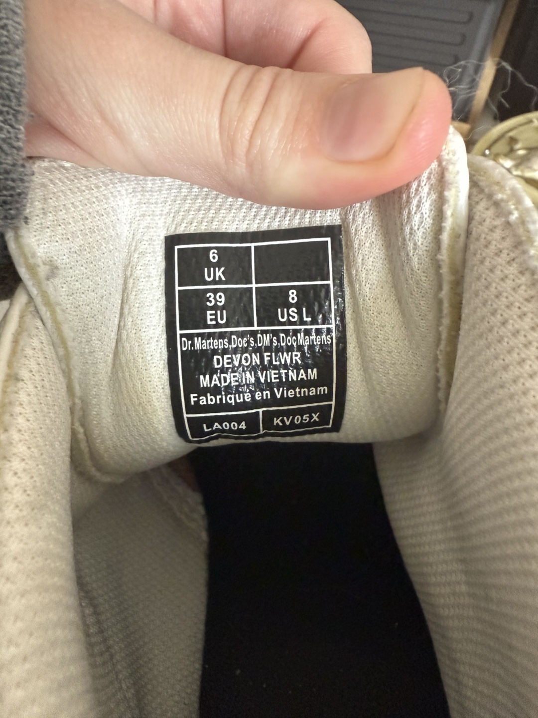 Dr. Martens Devon Flower White Boots - Size 8 Women’s - photo 4