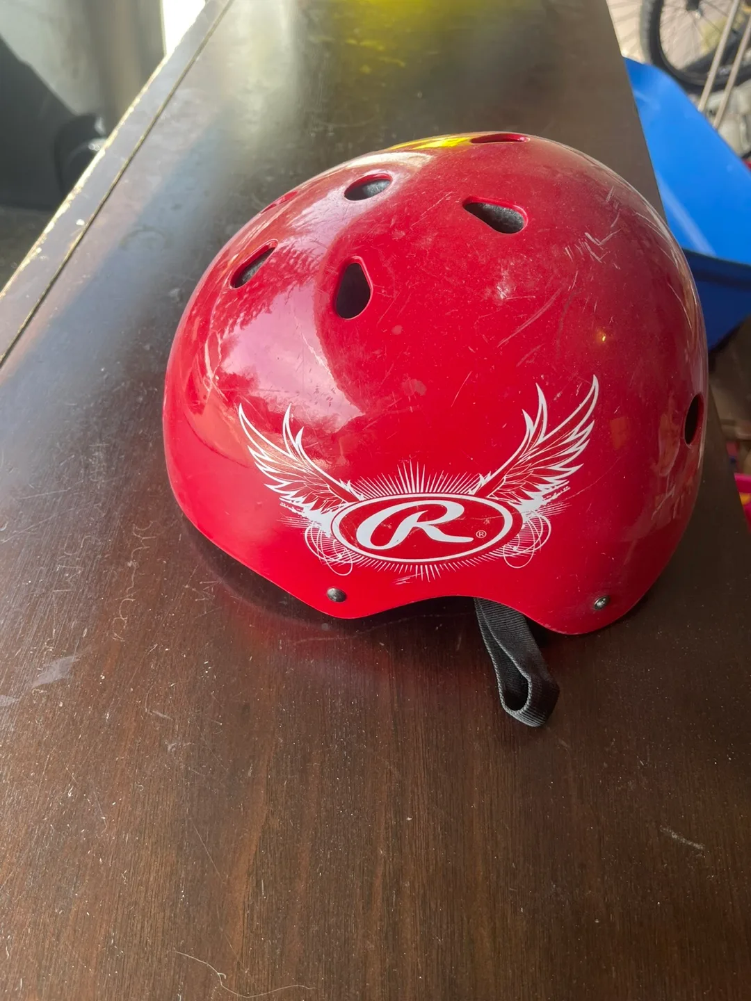 Red Rollerblade Helmet image indicator(2)