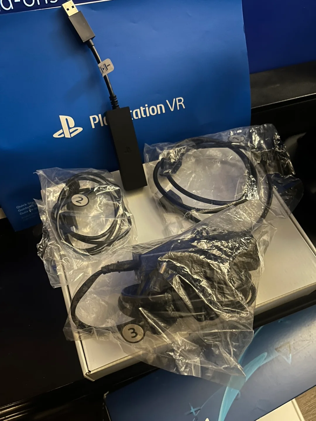 PS4 and VR large bundle brand new image indicator(5)