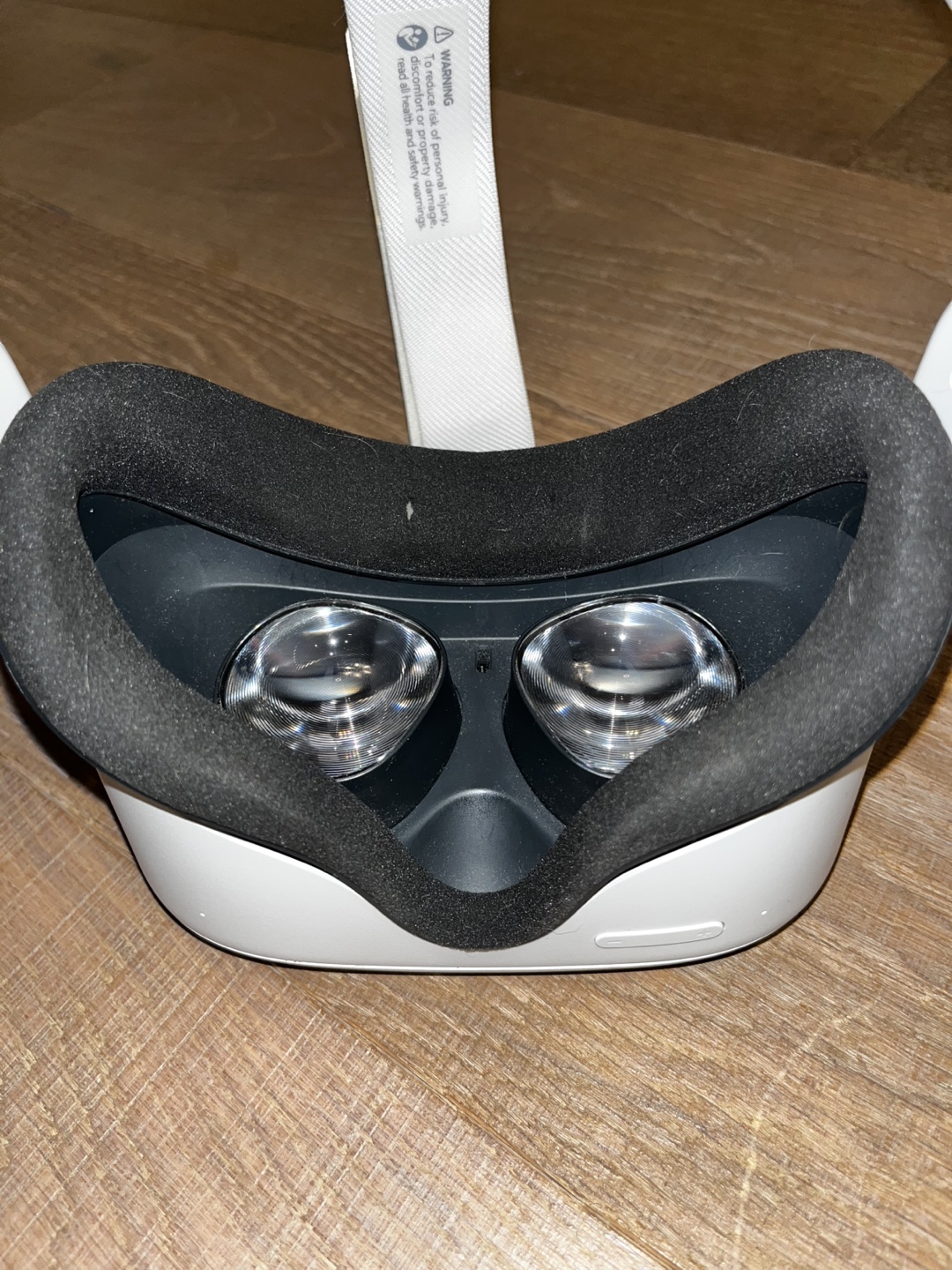 Meta Quest 2 VR Headset and Controllers - photo 3
