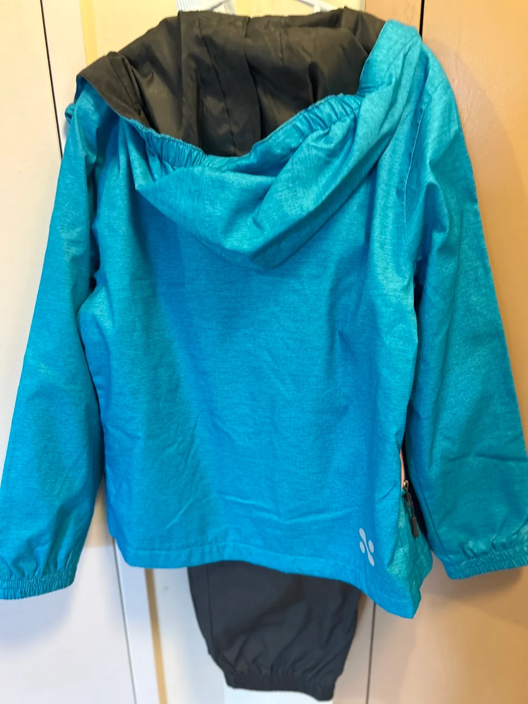 Kids' Teal & Grey Two-Piece Outdoor Set image indicator(2)