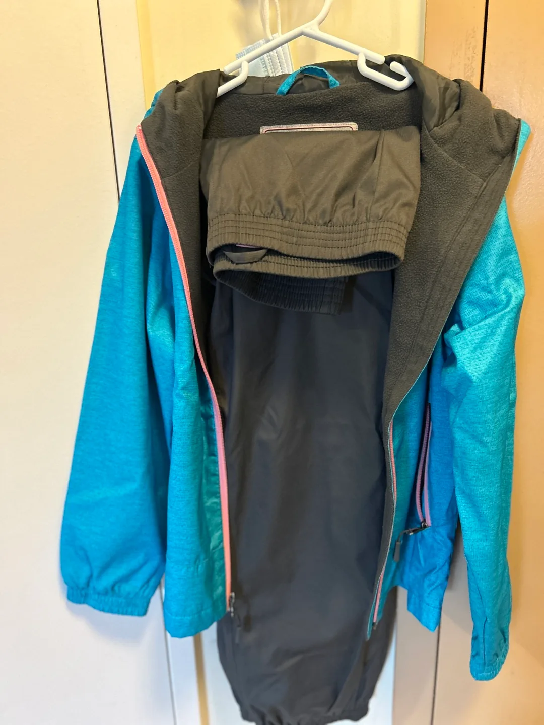 Kids' Teal & Grey Two-Piece Outdoor Set image indicator(3)