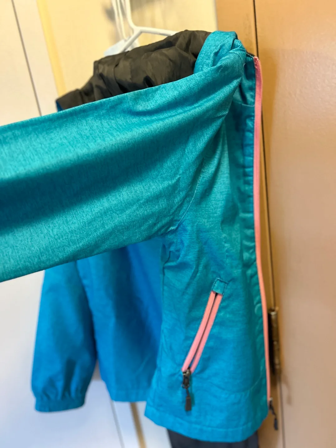 Kids' Teal & Grey Two-Piece Outdoor Set image indicator(5)