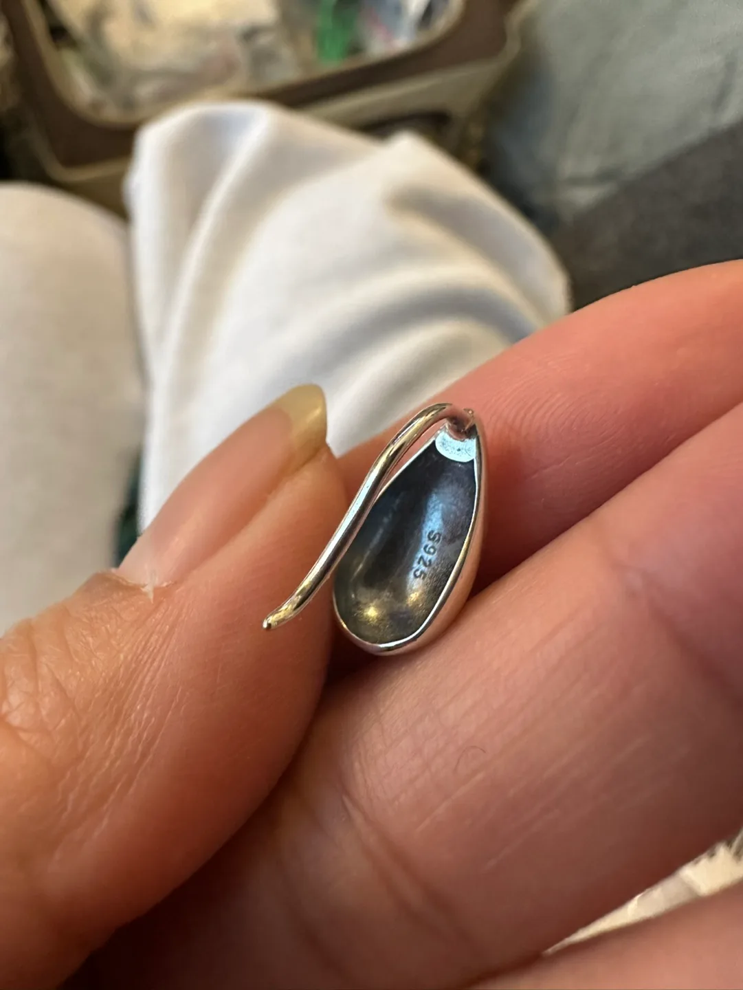 Sterling Silver Teardrop Earrings image indicator(4)