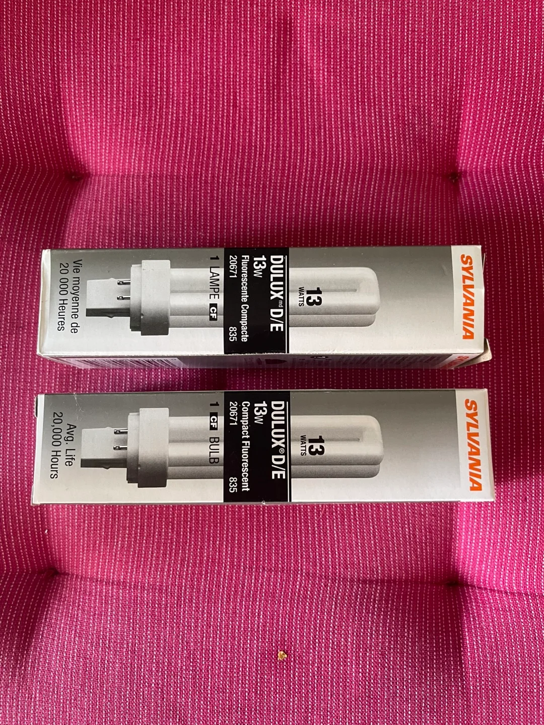 Two New Sylvania Dulux D/E 13W Compact Fluorescent Bulbs image indicator(4)
