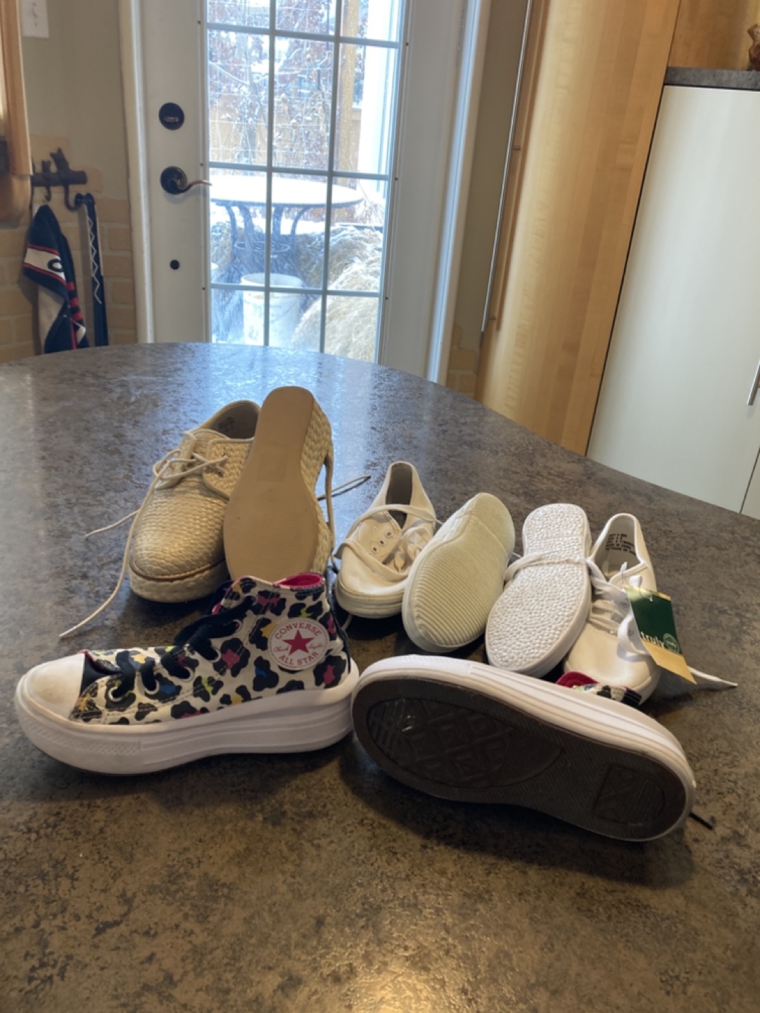 Women/girls shoes