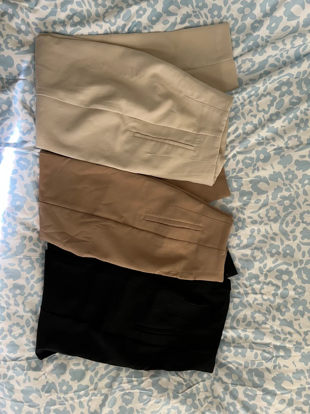 Zara High-Waisted Trousers thumbnail