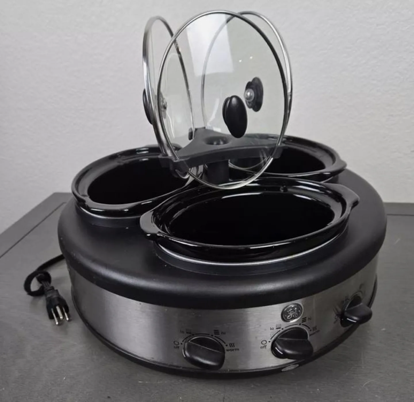 GE 3-Pot Slow Cooker image indicator(2)