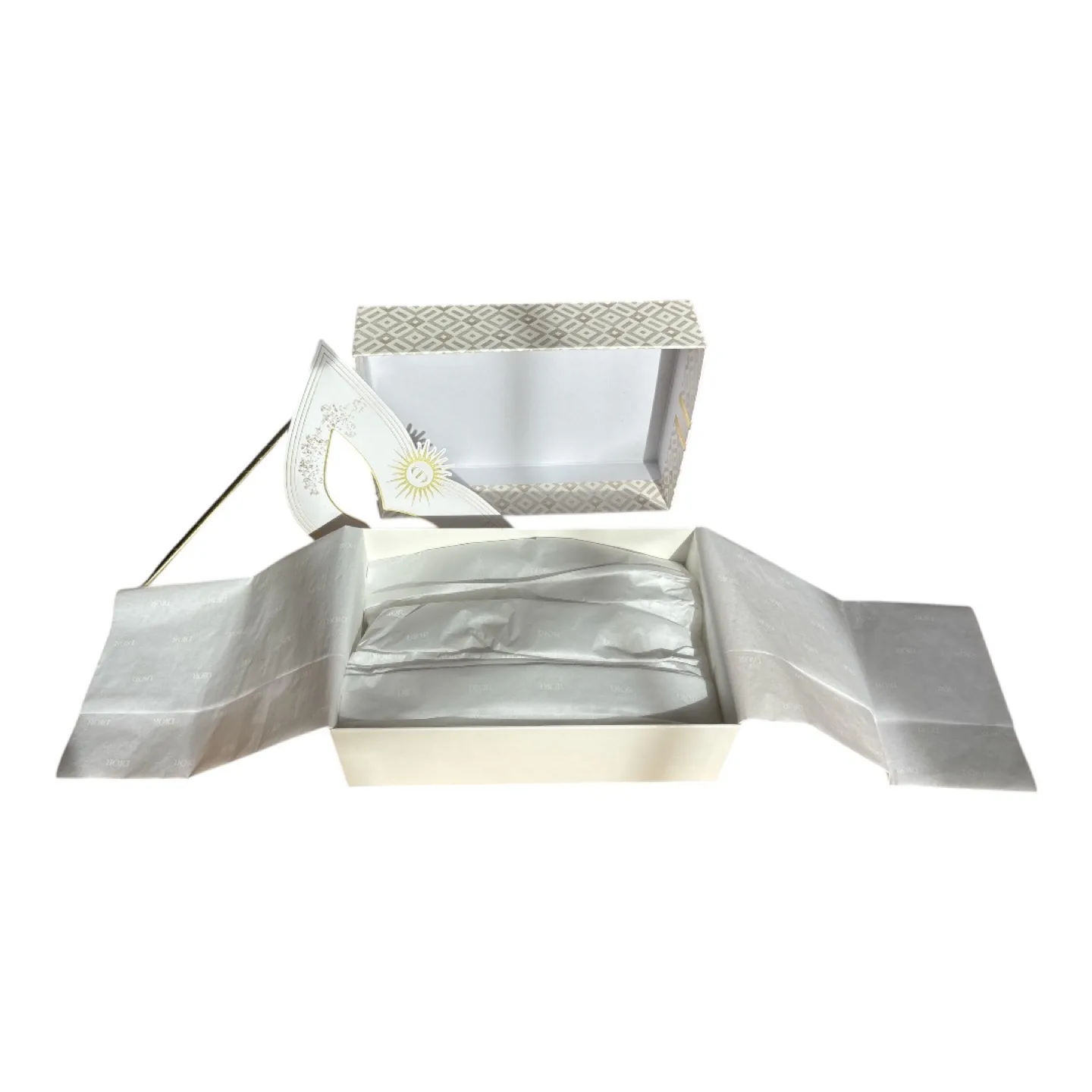 New Christian Dior Gift Box and Masquerade Mask image indicator(8)