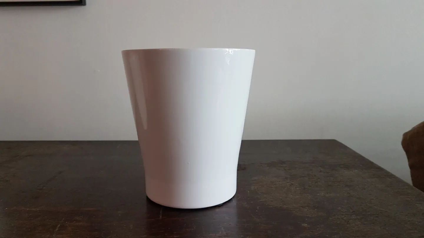 Pink Ceramic Pot & White Ceramic Pots image indicator(3)